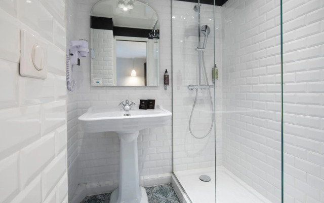 Artemisia Montmartre