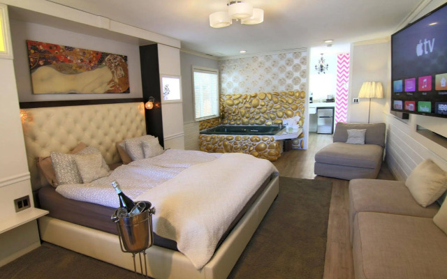 Big Bear Spa Suites