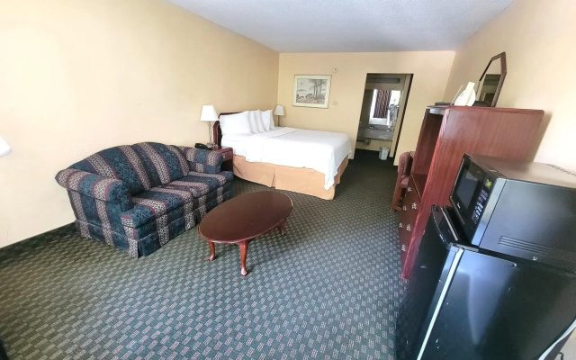 Days Inn by Wyndham Alexandria South