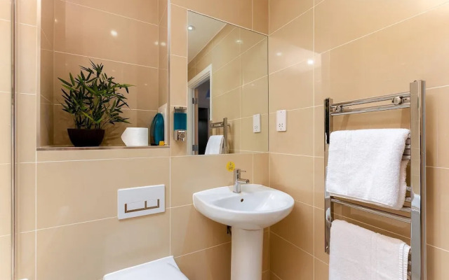 Skyvillion Tower Point Enfield 1bed W Balcony
