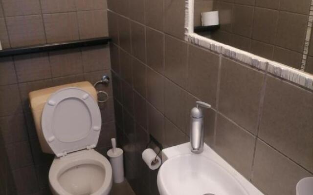 Central Suite 4U