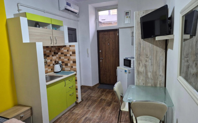 1кім-квартира біля ЖД вокзалу на Городоцькій 143