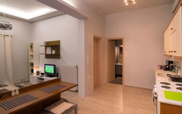 Beautiful Modern Aprt with 1BR in DT Athens