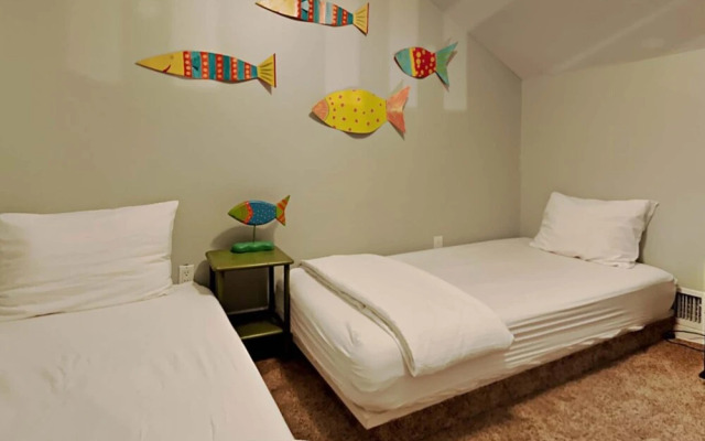 Sharp Reef #4 - Endless Summer