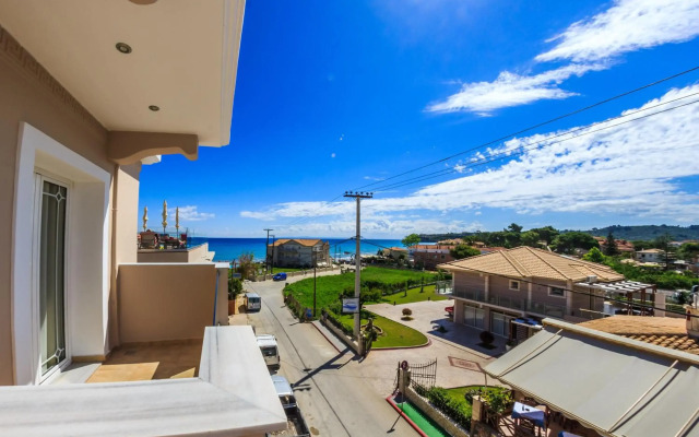 Porto Planos Beach Hotel