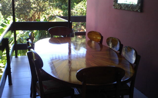 CHEZ LORNA 3 nights or plus