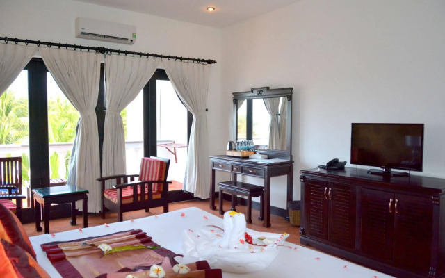 Sea Lion Beach Resort & Spa