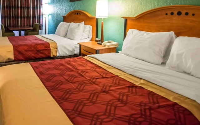 Fort Lauderdale Gardens Inn & Suites