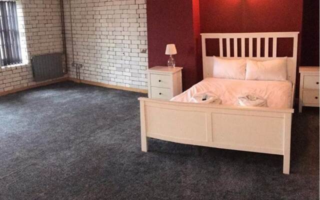 Luxurious City Centre Penthouse