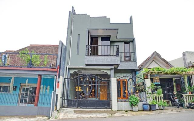 OYO Life 90737 Losmen Aini Syariah