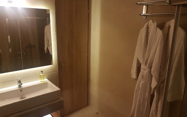 La Place Suites - La Place De La Gare