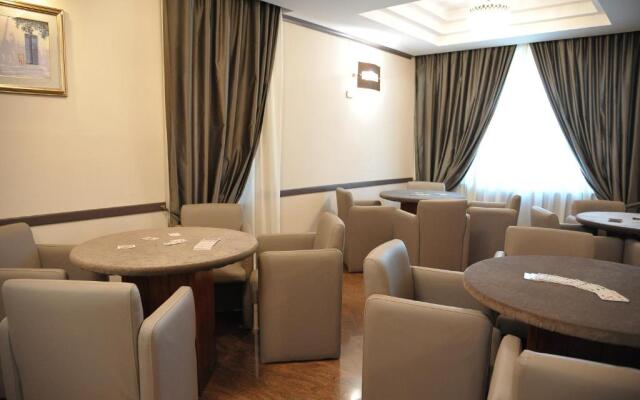 Hotel Iris