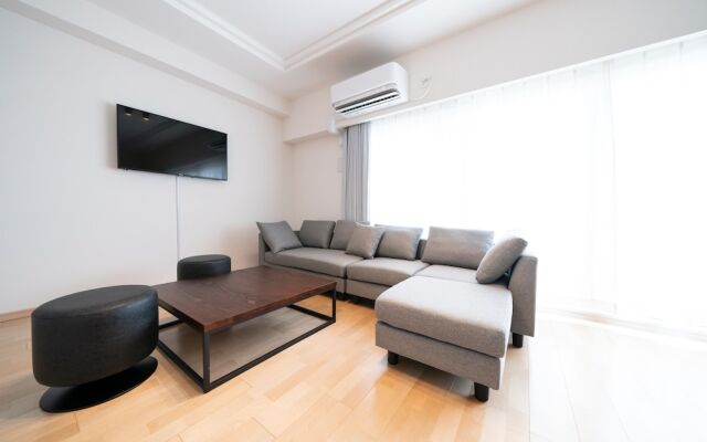 Grandouce Higashi-Shinsaibashi