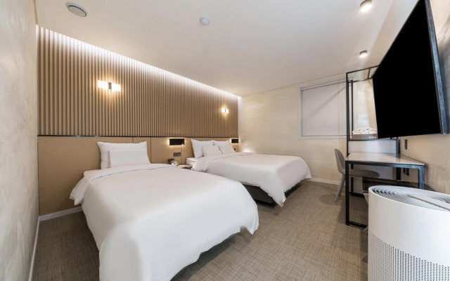 Seocho JS Hotel