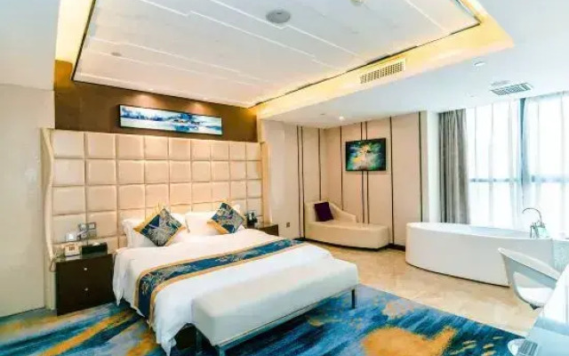 Elong R.YUN Hotel (Xuchang Pangdonglai Angel City)