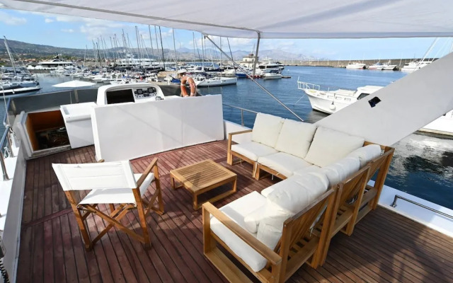 Welcom to Yacht di Lusso