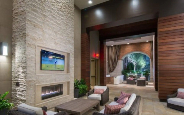 Global Luxury Suites at Cambridge Park