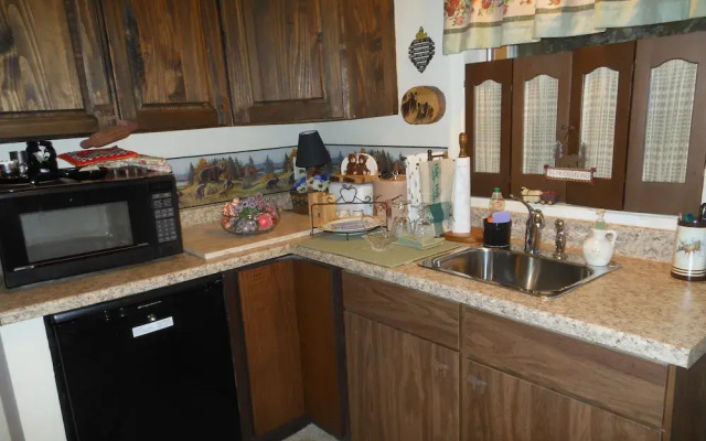 Bear House Bed and Breakfast