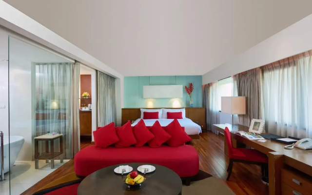 Narai Hotel (SHA Extra Plus)