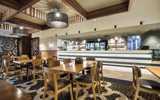 Nightcap at Colyton Hotel