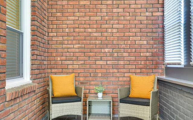 'the Peaceful Post' Cozy Winter Escape in Kingston