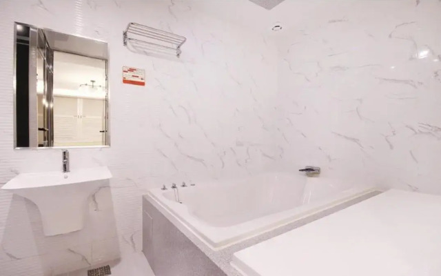 Idea Hotel
