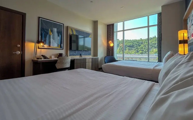The Landing Hotel at Rivers Casino
