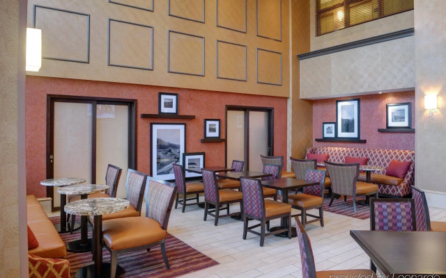 Hampton Inn & Suites by Hilton Langley-Surrey