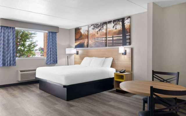 Days Inn by Wyndham Conway