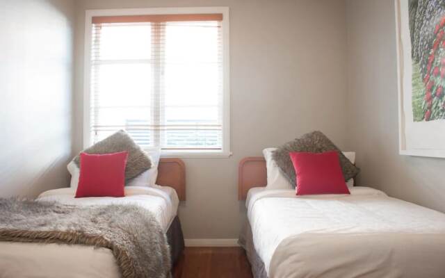 2 Bedroom Garden Oasis in Mount Eden