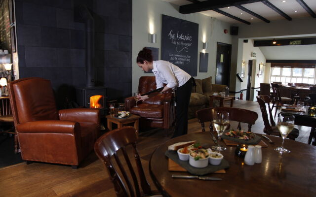 Longlands Inn and Restaurant