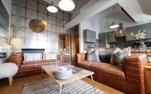 Padstow Escapes - Teyr Luxury Penthouse Apartment