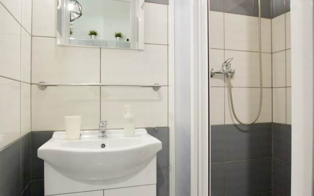 Standard Apartment by Hi5 - Klauzál 26.