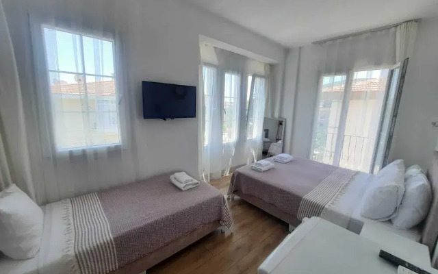 Adil Otel