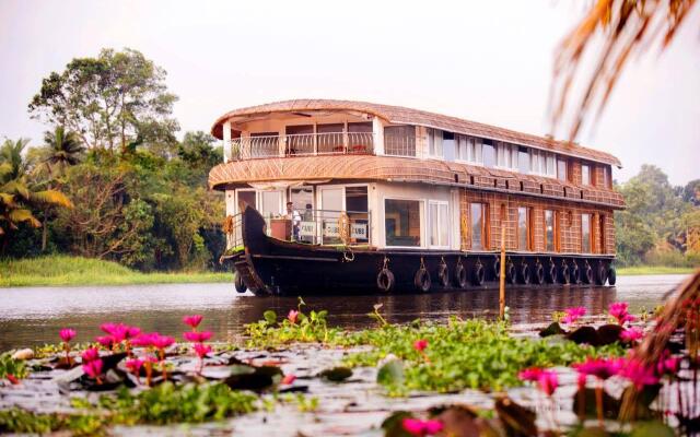 Kerala Luxury Houseboat