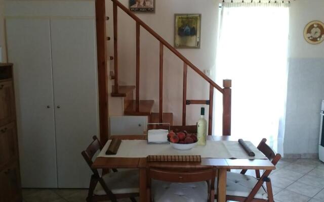 Cozy House In A Quiet Neighborhood Paliouri Region