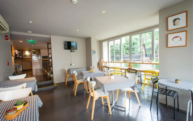 Lemontea hotel