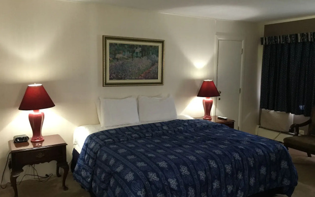 Weathervane Motel