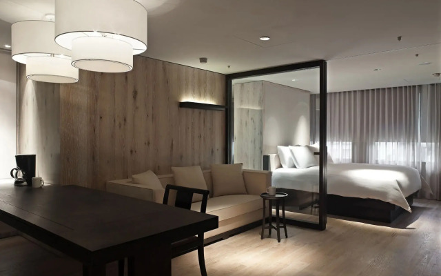 Gloria Residence