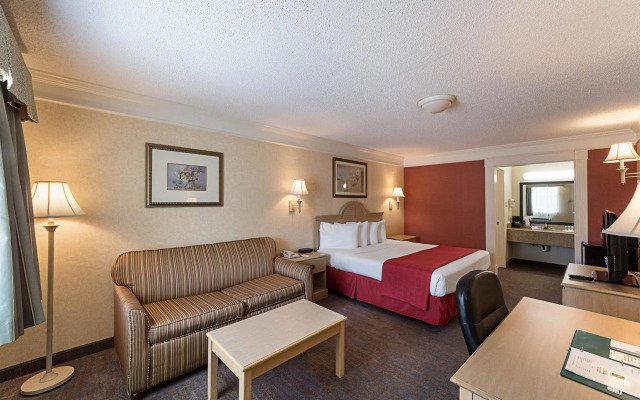Quality Inn Near Lake Marble Falls