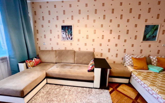 Sweet Home on Sergey Akimov Street 57