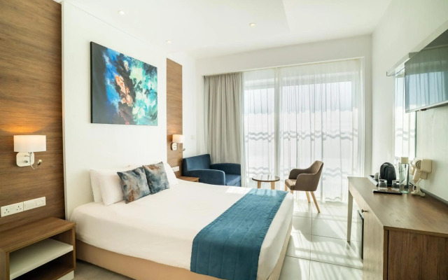 Gaia Sun N Blue Hotel