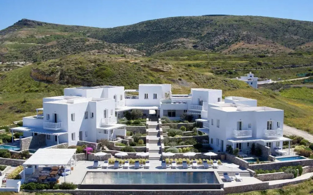 Milos Breeze Boutique Hotel