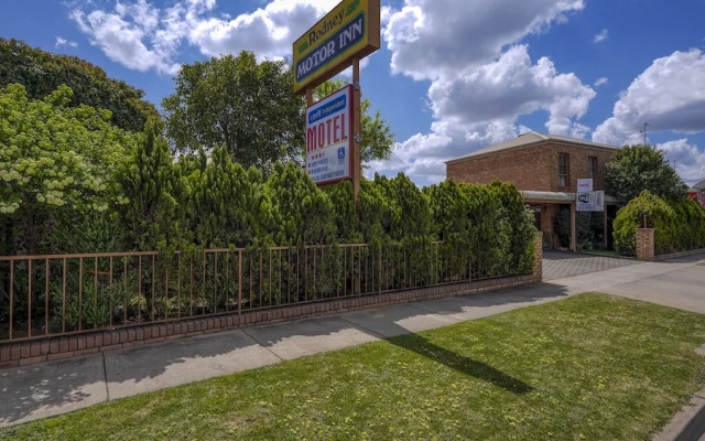 Rodney Motor Inn