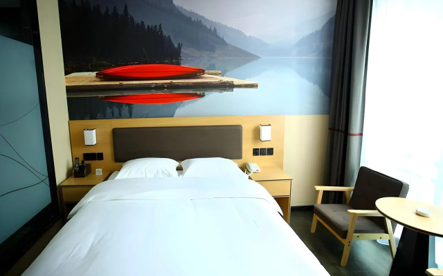 Thank Inn Plus Hotel Yunnan Honghe Gejiu City Renmin Road