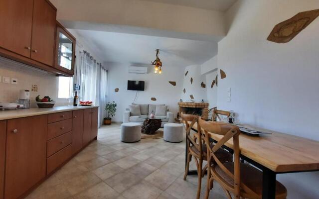 Janakos View Apartment II with Pool