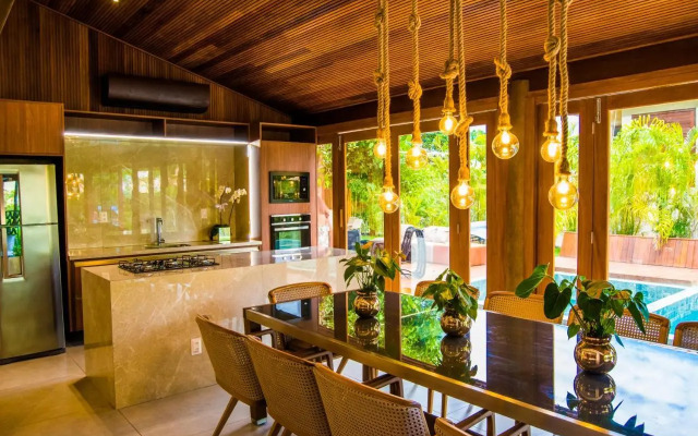 Casa de Alto Padrão 6 Suítes