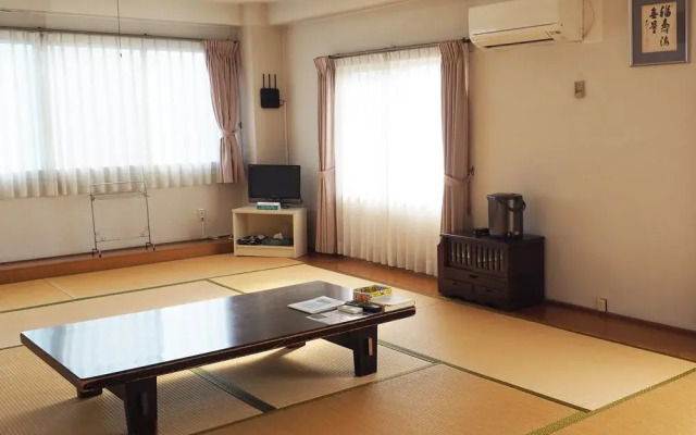 Asahiya Ryokan (Shodoshima)