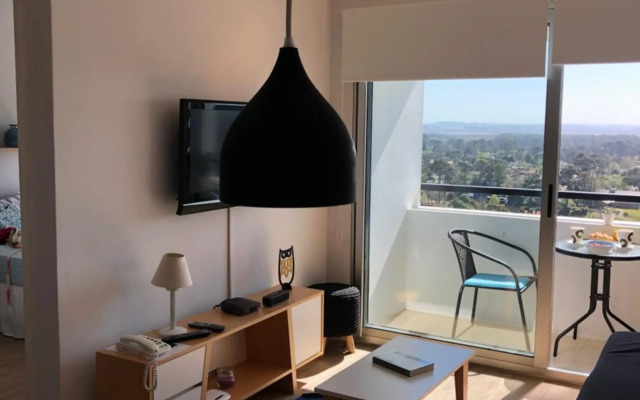 Edificio Jardines del Country Piso 19