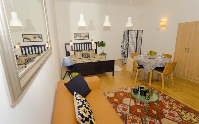 Laksa Apartments